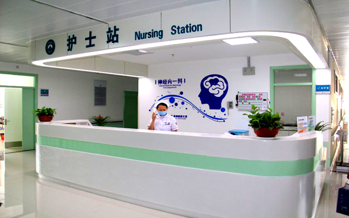 不銹鋼門廠發展要學會優化渠道以及注重服務